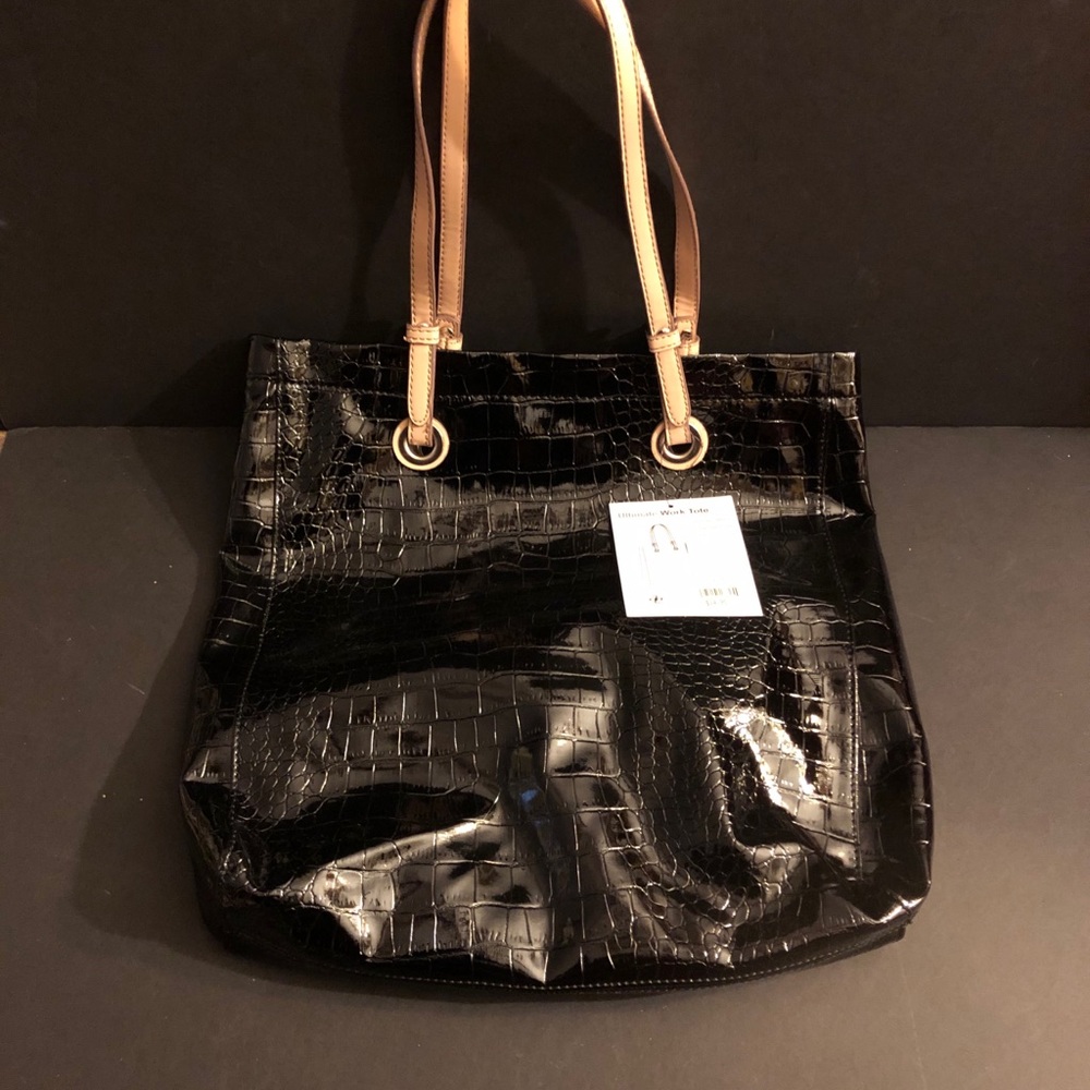 031 Tote - Black NWT